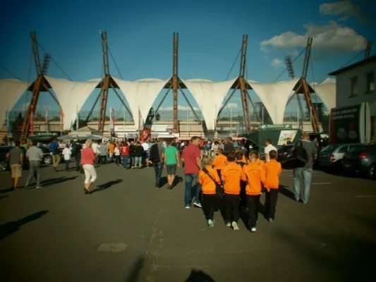 Einlaufkids RWE vs. HSV